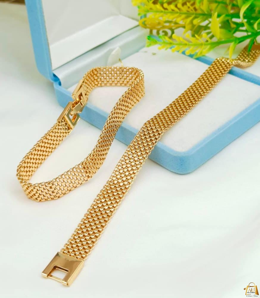 Gold plated mesh bracelet
