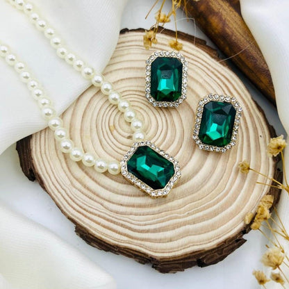 Pearl mala locket set