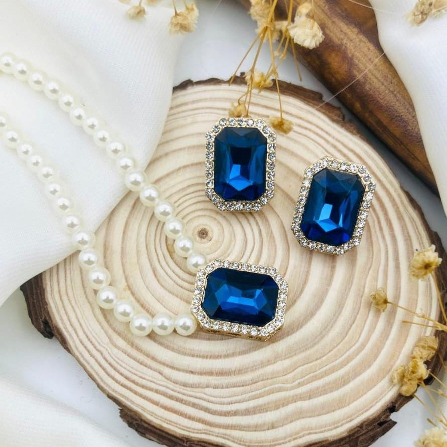 Pearl mala locket set