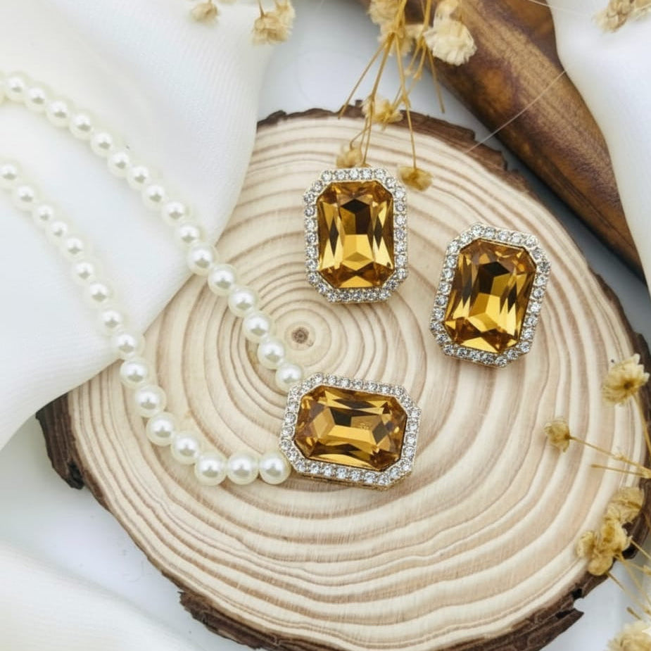 Pearl mala locket set