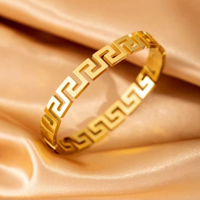 Stainless Steel Vercase Bangle